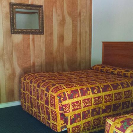White Chief Mountain Lodge Fish Camp Luaran gambar